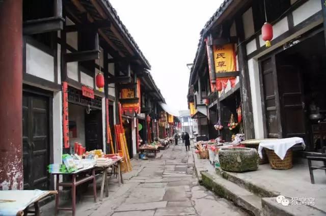 韩国古代庶出的子女被人是瞧不起呀游戏画面